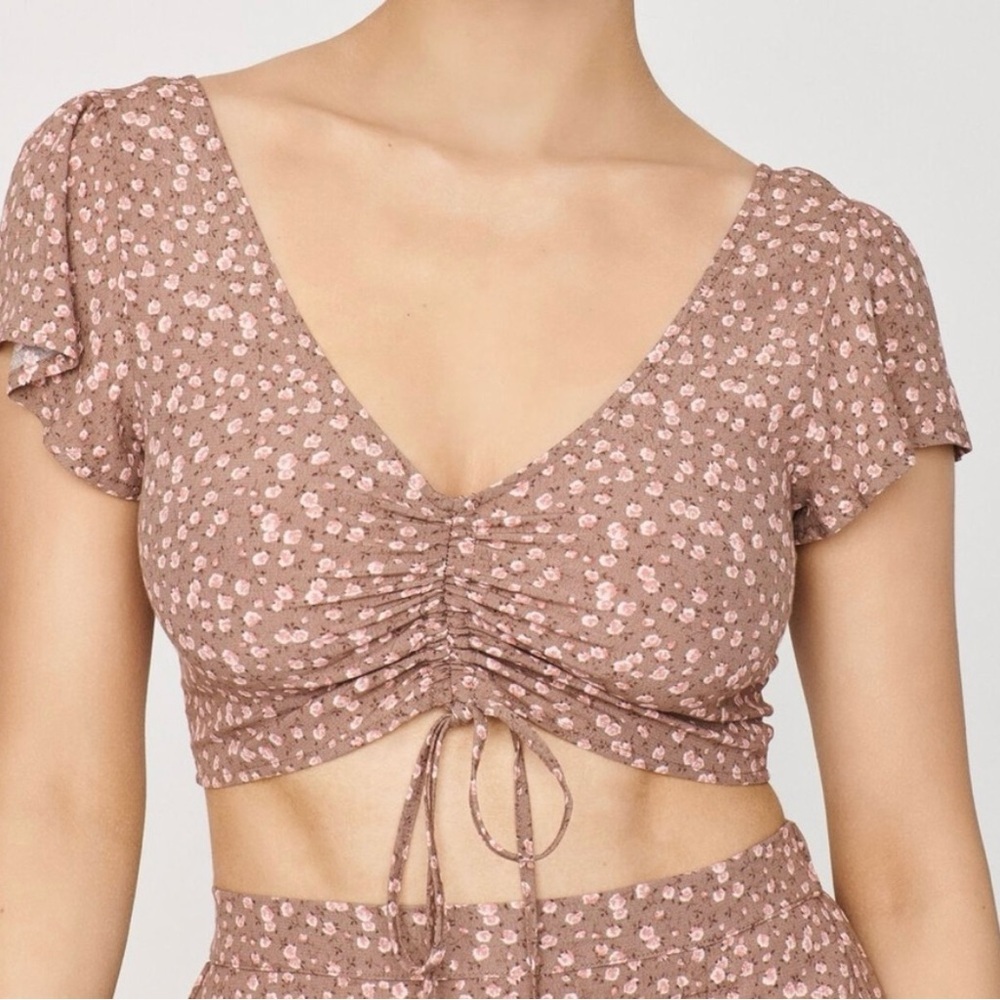 Floral Garage Top with beautiful shoulder detailing